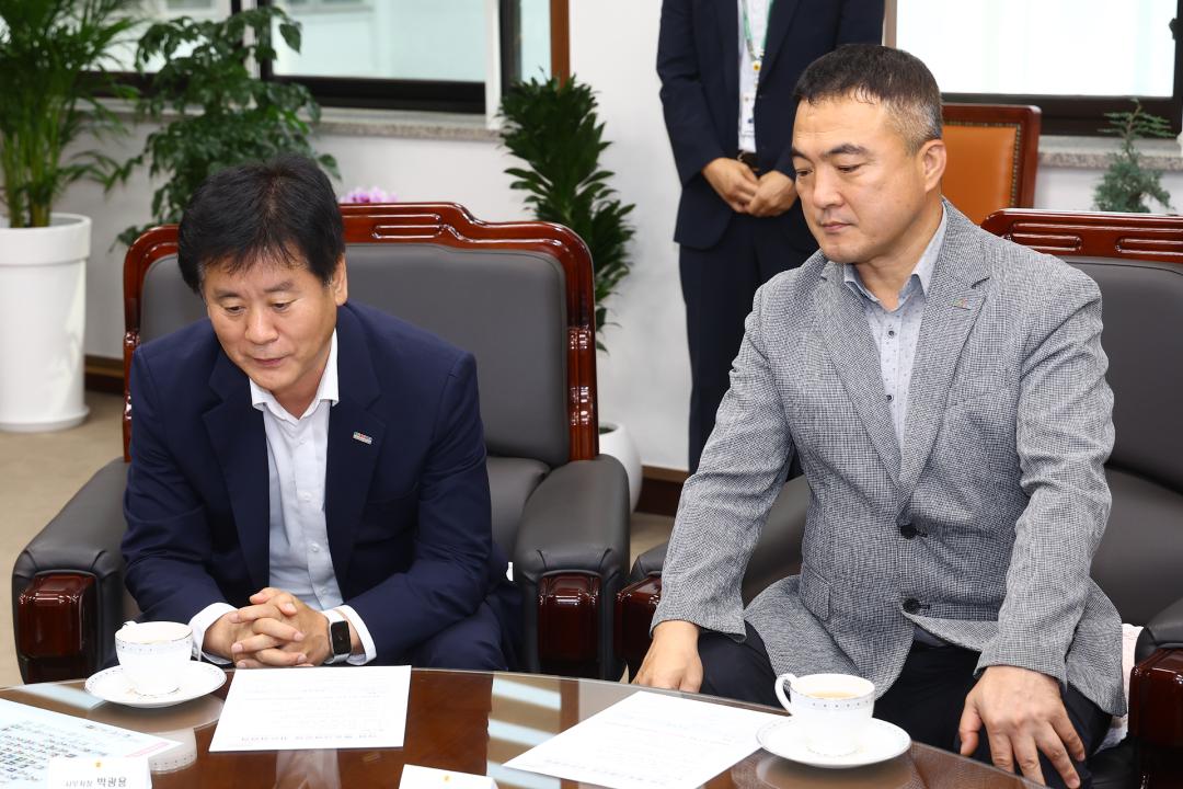 '강원특별자치도의회 의원 행동강령운영 자문위원회 위촉식' 게시글의 사진(19) '2026-07-28 강원특별자치도의회 의원 행동강령운영 자문위원회 위촉식 (20).jpg'