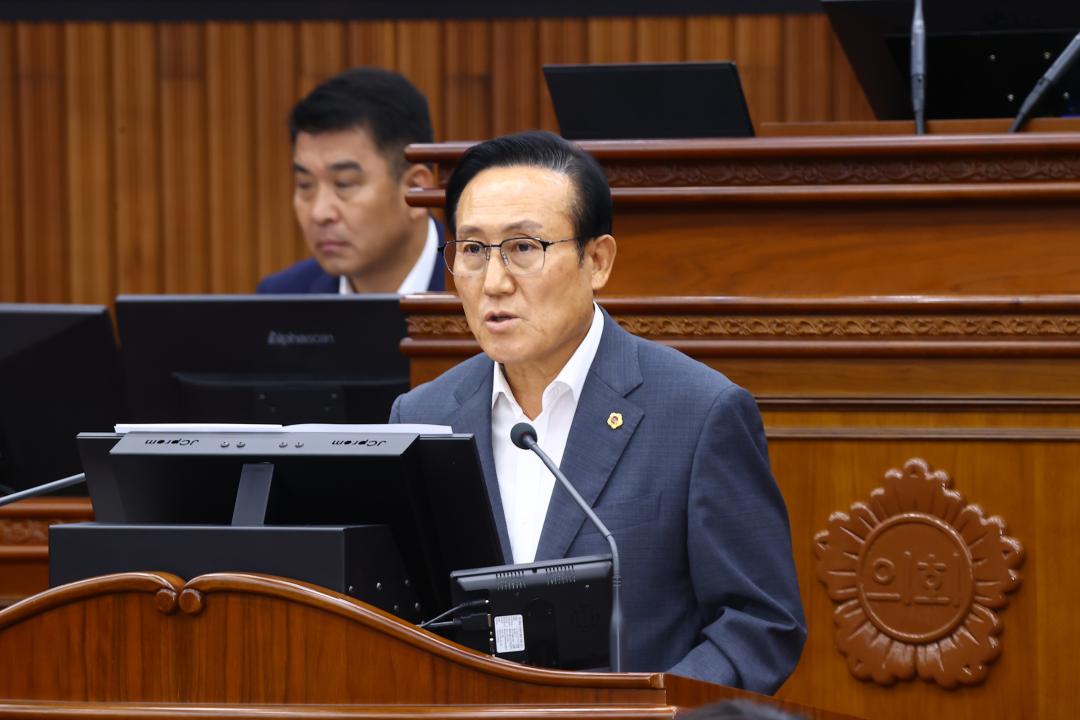 '제339회 제2차 본회의' 게시글의 사진(36) '2025-07-17 제339회 제2차 본회의 (36) 5분자유발언 김희철의원.jpg'