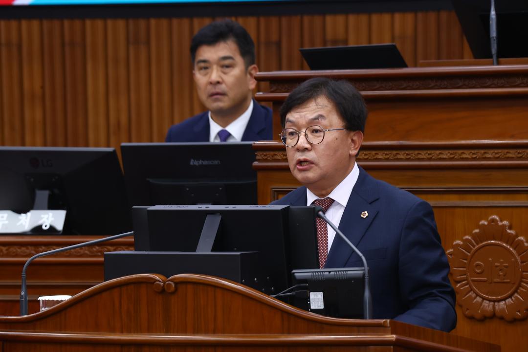 '제337회 제2차 본회의' 게시글의 사진(71) '2025-05-21 제337회 제2차 본회의 (71) 5분자유발언 이무철의원.jpg'