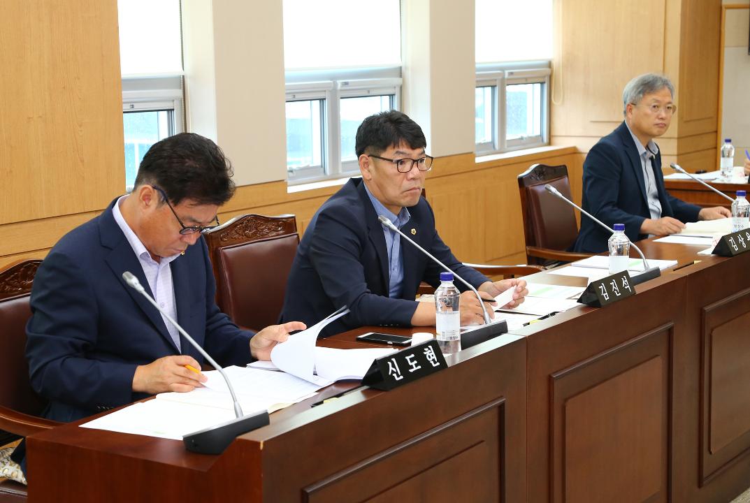 '제284회 제1차 농림수산위원회' 게시글의 사진(5) '2019-09-04 제284회 제1차 농림수산위원회 (5).jpg'