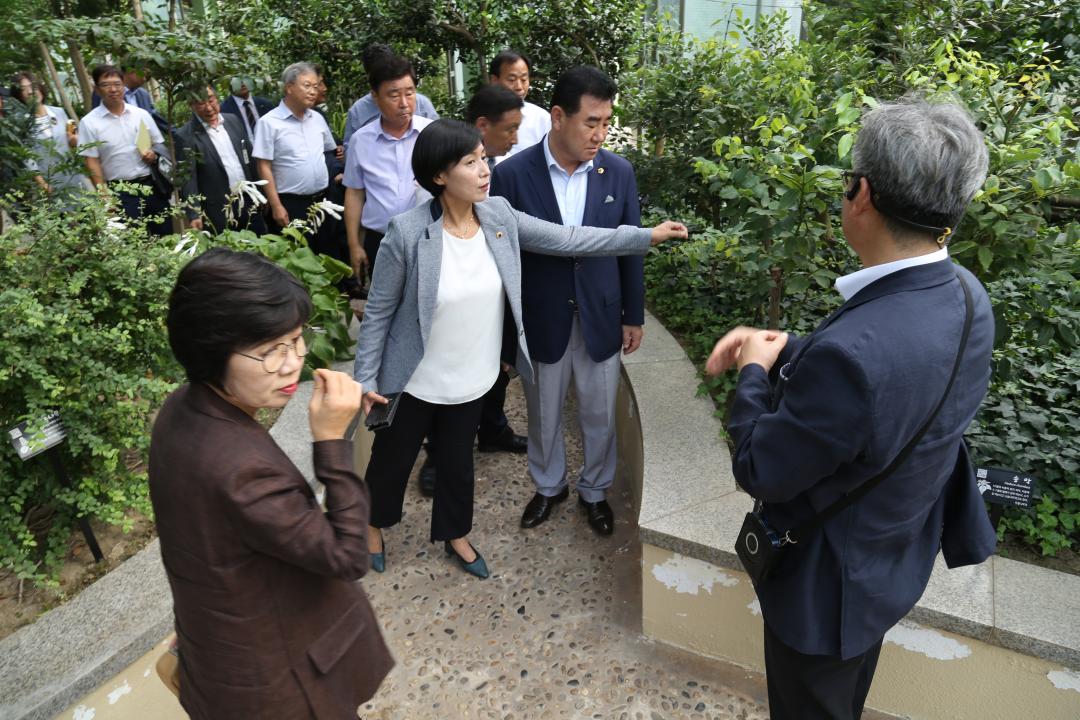'제284회 농림수산위원회 현지시찰' 게시글의 사진(7) '2019-09-09 제284회 농림수산위원회 현지시찰 (7).JPG'