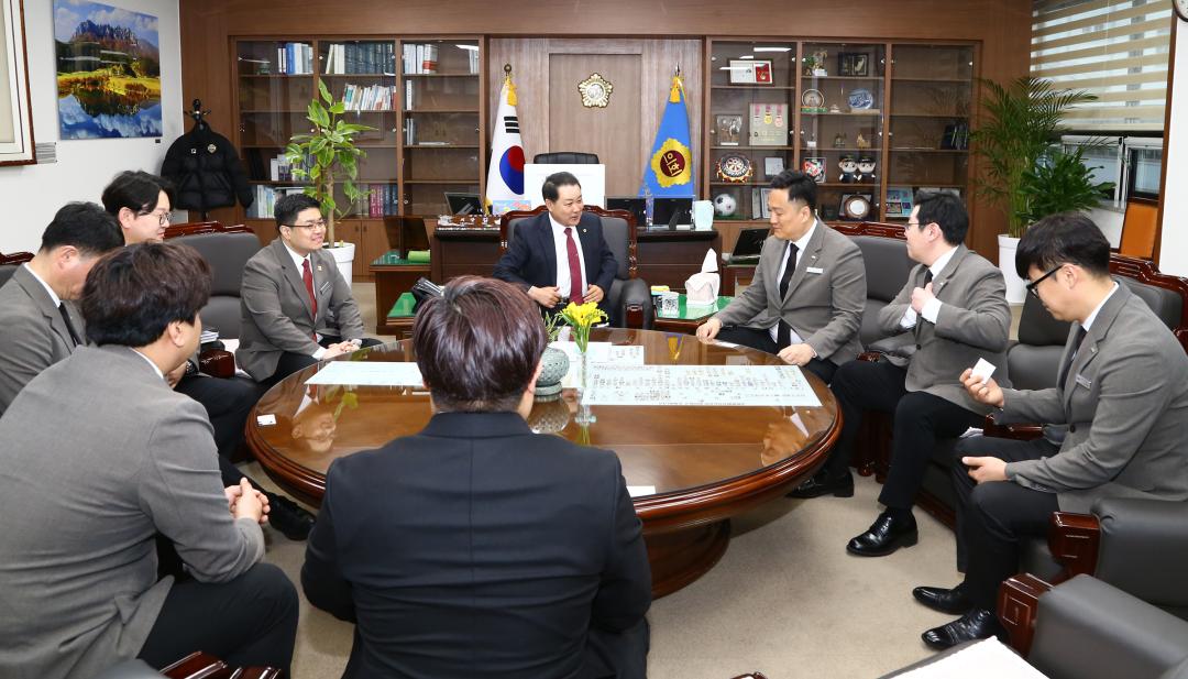 '강원특별자치도의회방문(강원특별자치도 JC회장단)' 게시글의 사진(2) '2025-03-06 강원특별자치도의회방문(강원특별자치도 JC회장단) (2).jpg'
