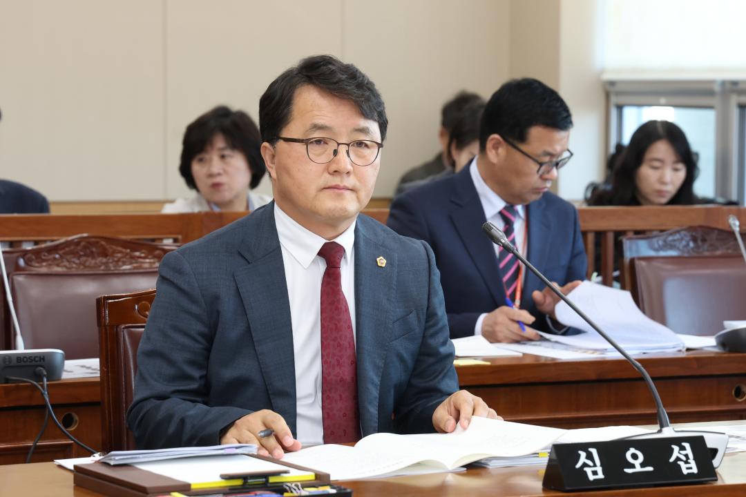 '제336회 제2차 사회문화위원회' 게시글의 사진(10) '2025-04-10 제336회 제2차 사회문화위원회 (9).jpg'