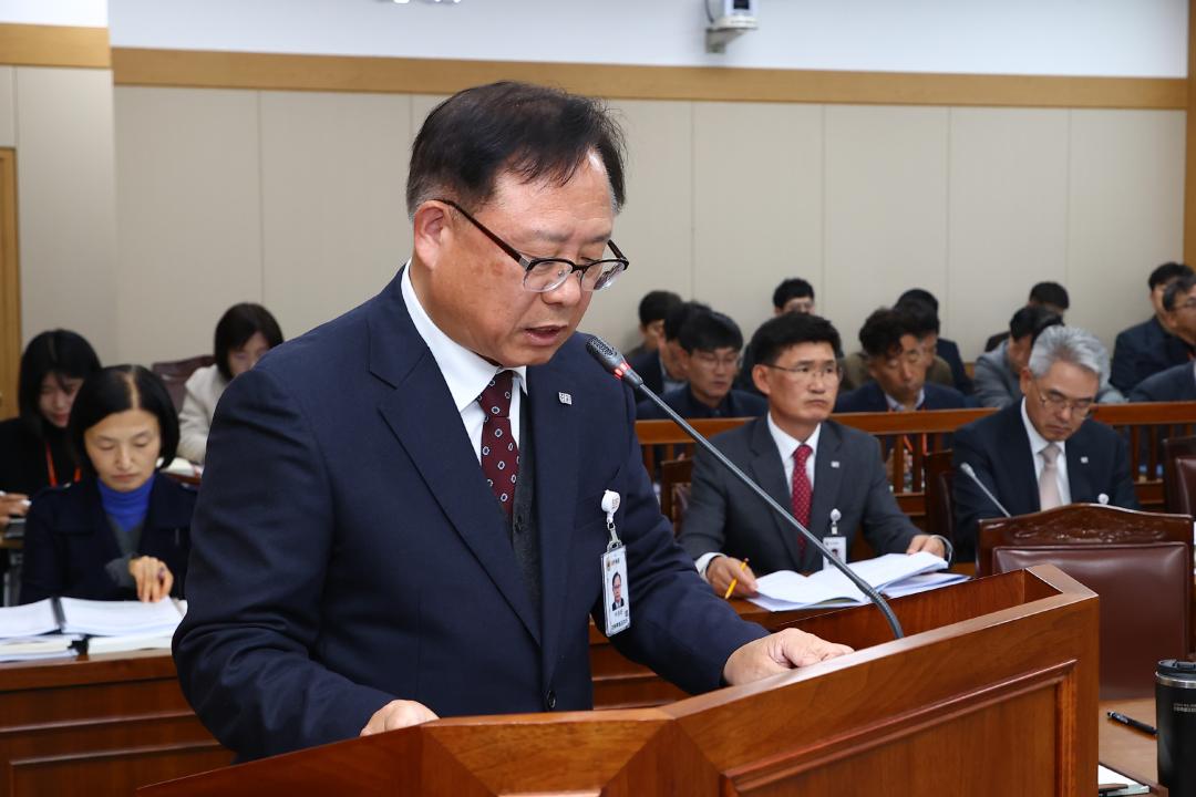 '제342회 제6차 농림수산위원회' 게시글의 사진(3) '2025-11-26 제342회 제6차 농림수산위원회 (2).jpg'