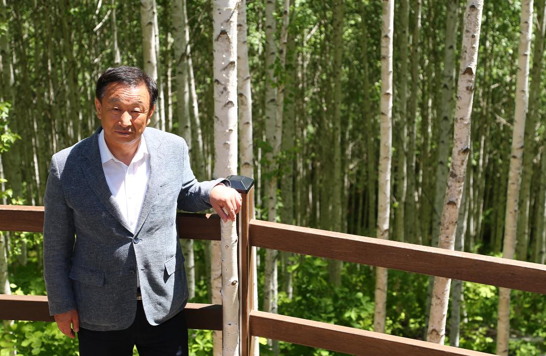 '제281회 농림수산위원회 현지시찰(인제 산불현장 및 산림생태관광지)' 게시글의 사진(17) '2019-05-21 제281회 농림수산위원회 현지시찰(인제 산불현장 및 산림생태관광지) (17).jpg'