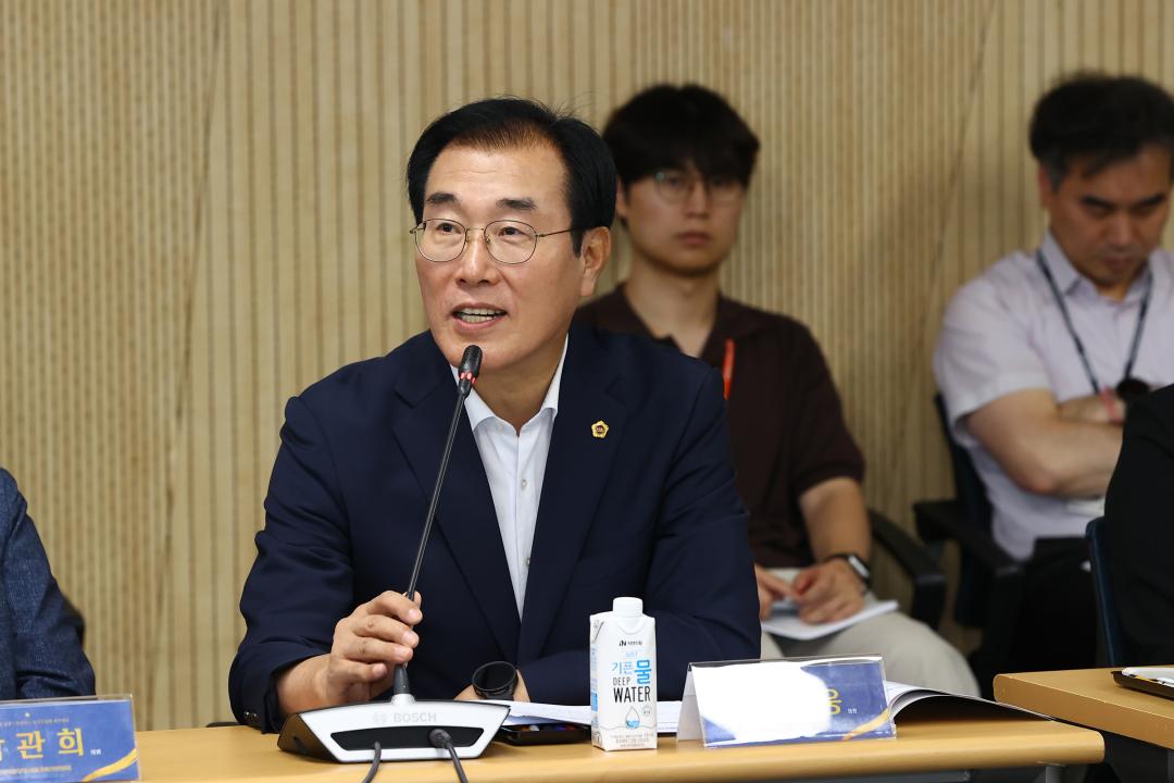 '2025 강원특별자치도 청소년 정책전달식 및 강원특별자치도의회 견학' 게시글의 사진(19) '2025-08-29 2025 강원특별자치도 청소년 정책전달식 및 강원특별자치도의회 견학 (20).jpg'