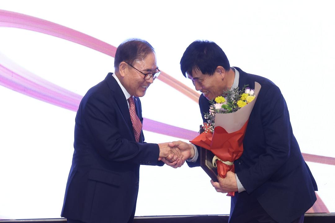 '제4회 강원특별자치도 여성생활체육대회 개회식' 게시글의 사진(21) '2025-11-01 제4회 강원특별자치도 여성생활체육대회 개회식 (21).jpg'