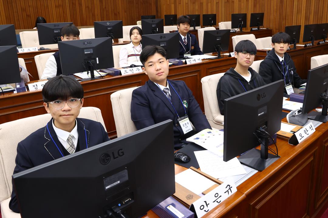 '2026 강원 청소년도의회' 게시글의 사진(23) '2026-04-10 2026 강원 청소년도의회 (22).jpg'
