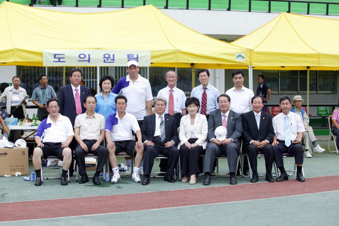 '제10회 강원도 민관군 친선축구대회' 게시글의 사진(30) '2008-09-05 제10회 강원도 민관군 친선축구대회 (30).jpg'