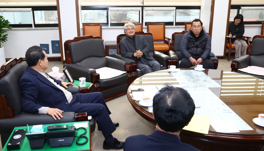 '강원특별자치도자영업자총연합회 간담' 게시글의 사진(8) '2025-12-29 자영업자총연합회 간담 (8).jpg'