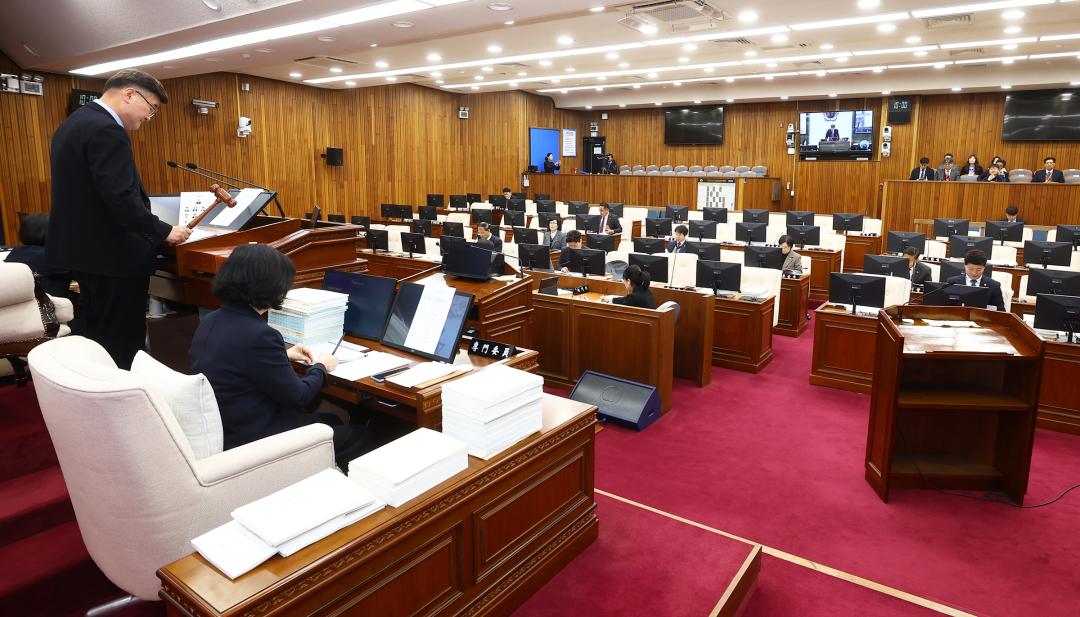 '제342회 제2차 예산결산특별위원회' 게시글의 사진(4) '2025-12-02 제342회 제2차 예산결산특별위원회 (4).jpg'