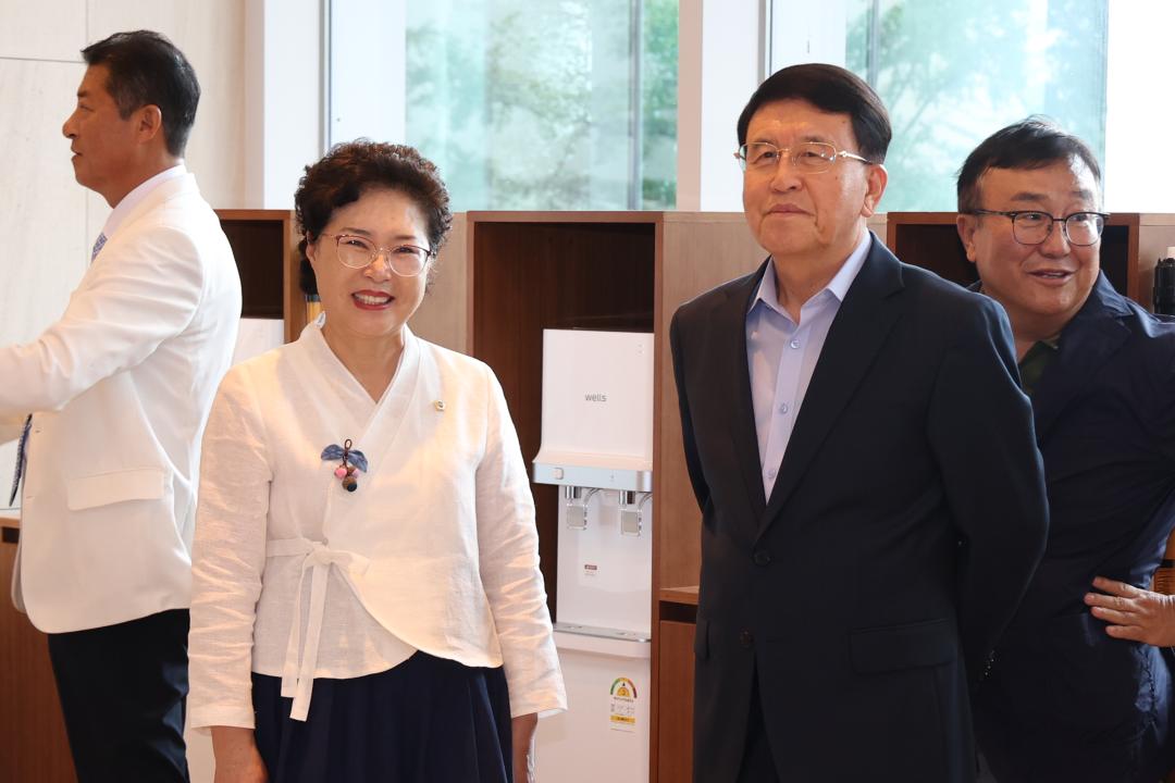 '국제라이온스협회 354-E지구 제42대 제43대 총재 이취임식' 게시글의 사진(7) '2024-07-26 국제라이온스협회 354-E지구 제42대 제43대 총재 이취임식 (6).jpg'
