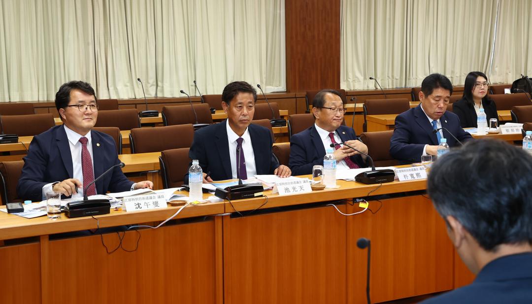 '강원특별자치도의회 한일국제교류협회 2025년 일본 돗토리현 방문' 게시글의 사진(125) '2025-07-29 강원특별자치도의회 한일국제교류협회 2025년 일본 돗토리현 방문 (143)_05_돗토리현의회 의견교환회.jpg'