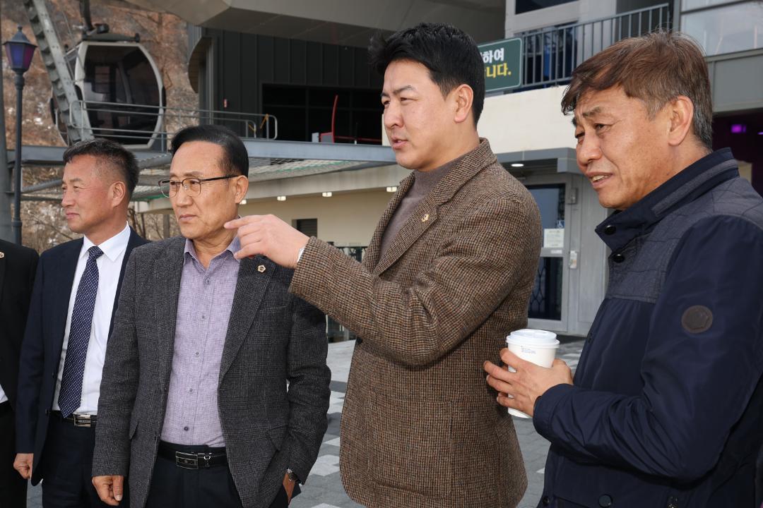 '제335회 기획행정위원회 현장확인(붕어섬)' 게시글의 사진(6) '2025-03-13 제335회 기획행정위원회 현장확인(붕어섬) (6).jpg'