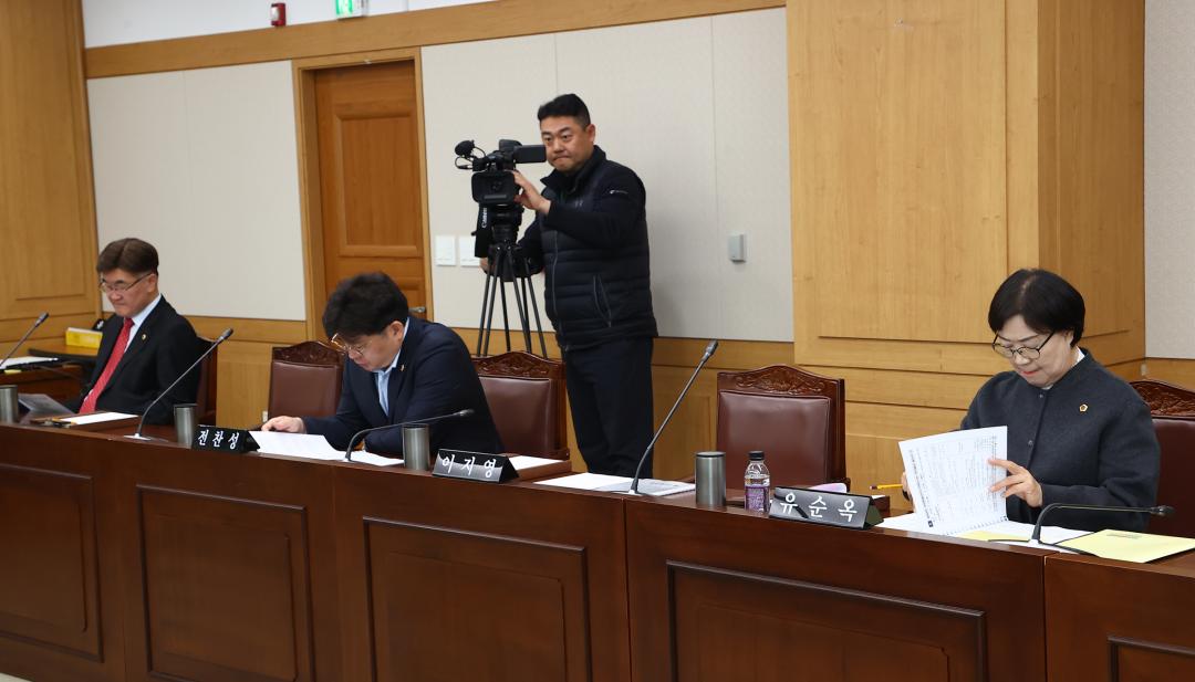'제344회 제1차 의회운영위원회' 게시글의 사진(6) '2026-03-24 제344회 제1차 의회운영위원회 (6).jpg'
