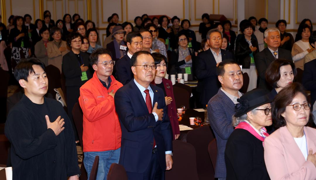 '강원여성 100인회 이사장 이취임식' 게시글의 사진(3) '2026-04-23 강원여성 100인회 이사장 이취임식 (5).jpg'