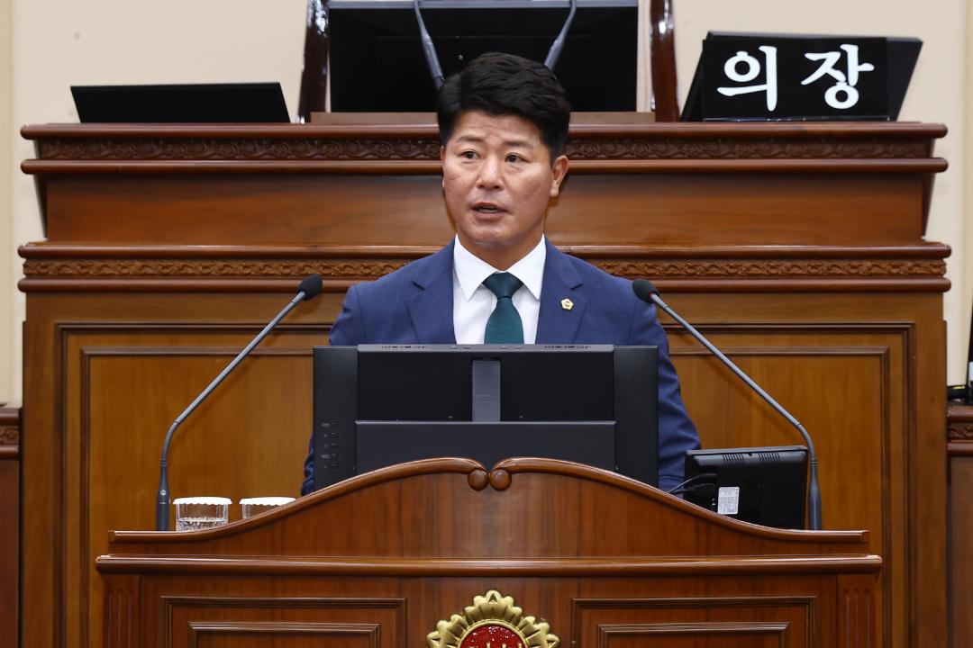 '제337회 제2차 본회의' 게시글의 사진(52) '2025-05-21 제337회 제2차 본회의 (52) 5분자유발언 박호균의원.jpg'
