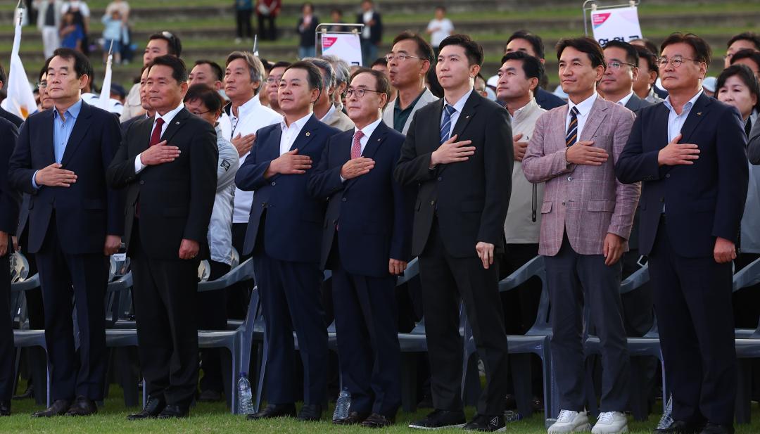 '제33회 강원특별자치도민생활체육대회 개회식' 게시글의 사진(88) '2025-09-26 제33회 강원특별자치도민생활체육대회 개회식 (90).jpg'