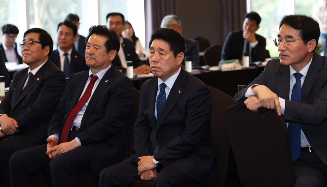 '대한민국 시도의회운영위원장협의회 제10대 후반기 제8차 정기회' 게시글의 사진(71) '2024-05-16 대한민국 시도의회운영위원장협의회 제10대 후반기 제8차 정기회 (73).jpg'