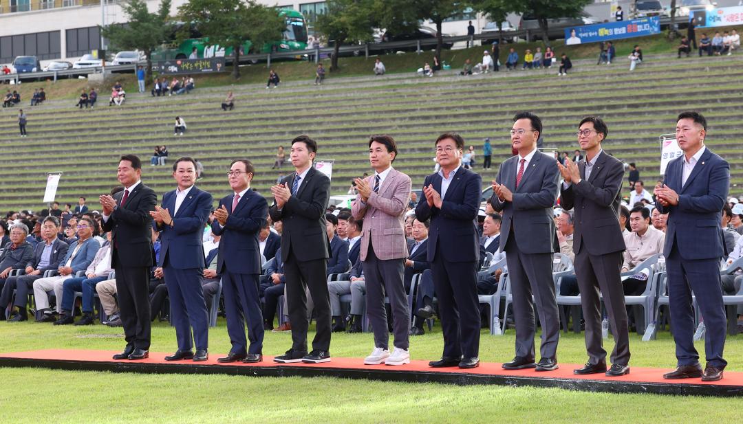 '제33회 강원특별자치도민생활체육대회 개회식' 게시글의 사진(12) '2025-09-26 제33회 강원특별자치도민생활체육대회 개회식 (12).jpg'