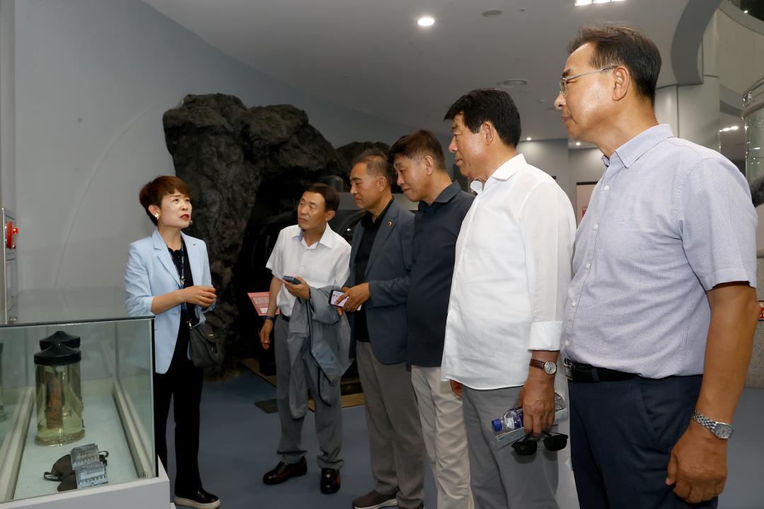 '폐광지역개발지원 특별위원회 현지시찰' 게시글의 사진(21) '2025-08-18 폐광지역개발지원 특별위원회 현지시찰(문경석탄박물관) (24).jpg'