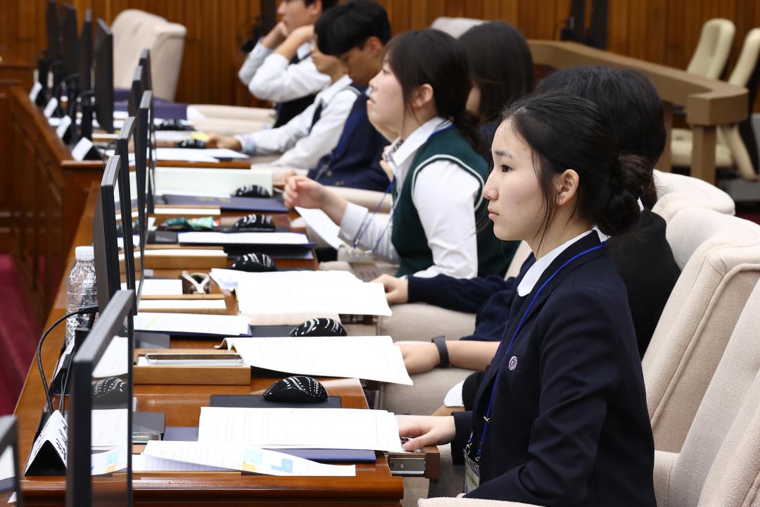 '2026 강원 청소년도의회' 게시글의 사진(219) '2026-04-10 2026 강원 청소년도의회 (219).jpg'