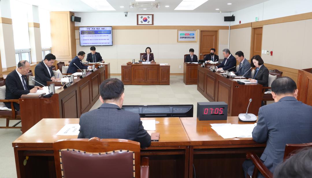 '제336회 제2차 농림수산위원회' 게시글의 사진(4) '2025-04-11 제336회 제2차 농림수산위원회 (3).jpg'