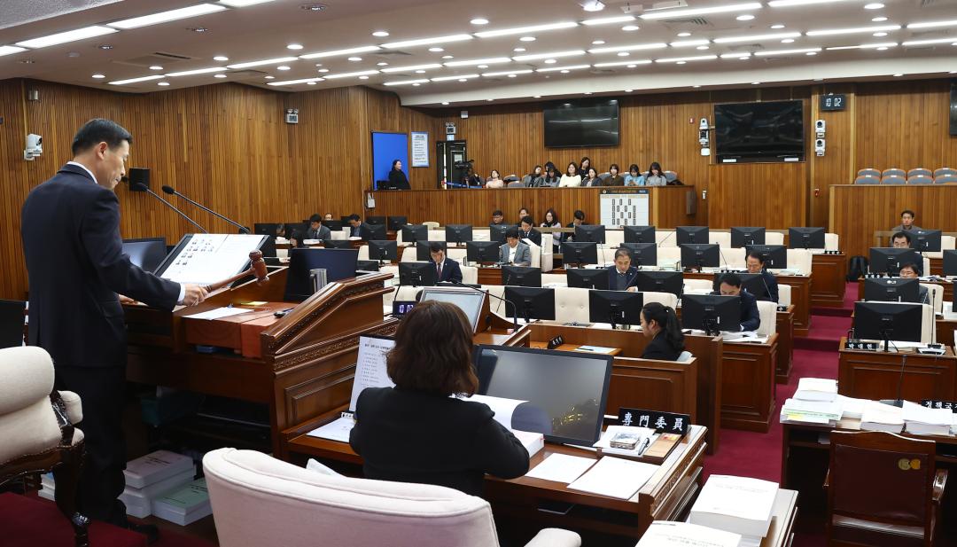'제333회 제7차 예산결산특별위원회' 게시글의 사진(3) '2024-12-10 제333회 제7차 예산결산특별위원회 (3).jpg'