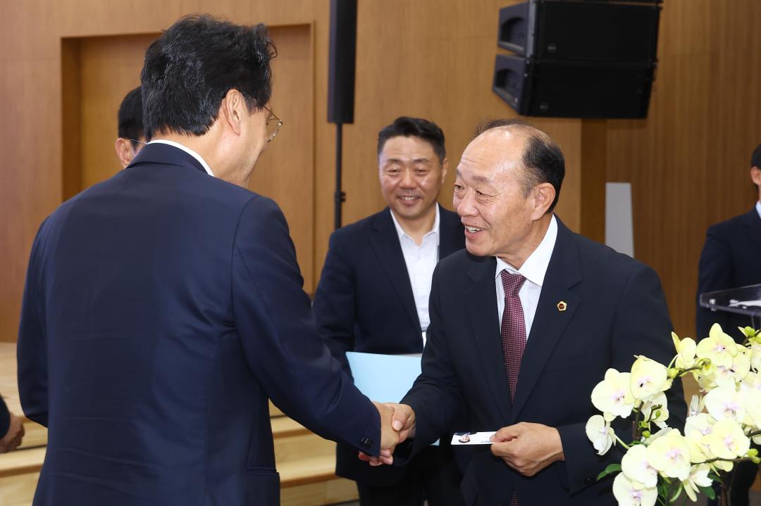 '대한민국시도의회의장협의회 2026년 제6차 임시회' 게시글의 사진(22) '2026-09-29 대한민국시도의회의장협의회 2026년 제6차 임시회 (21).jpg'
