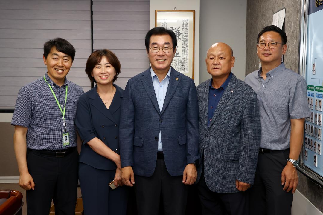 '강원특별자치도의회방문(춘천남부노인복지회관)' 게시글의 사진(2) '2026-07-27 강원도의회방문(춘천남부노인복지회관) (2).jpg'