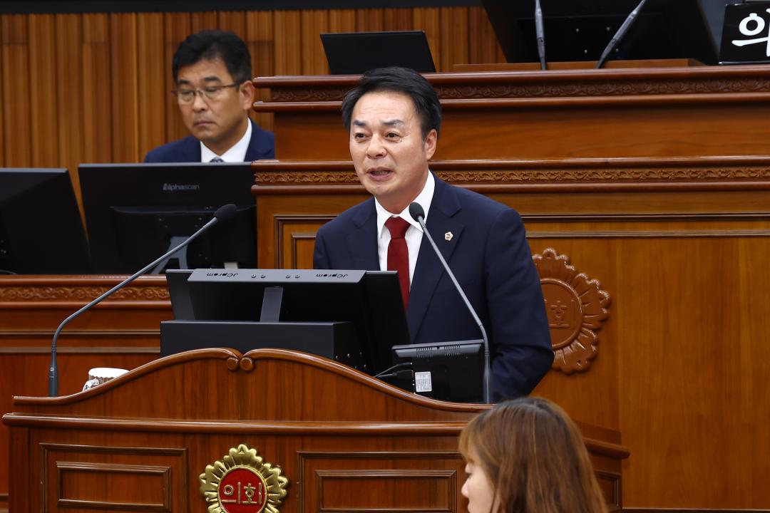 '제341회 제5차 본회의' 게시글의 사진(67) '2025-10-23 제341회 제5차 본회의 (68) 신상발언 강정호의원.jpg'