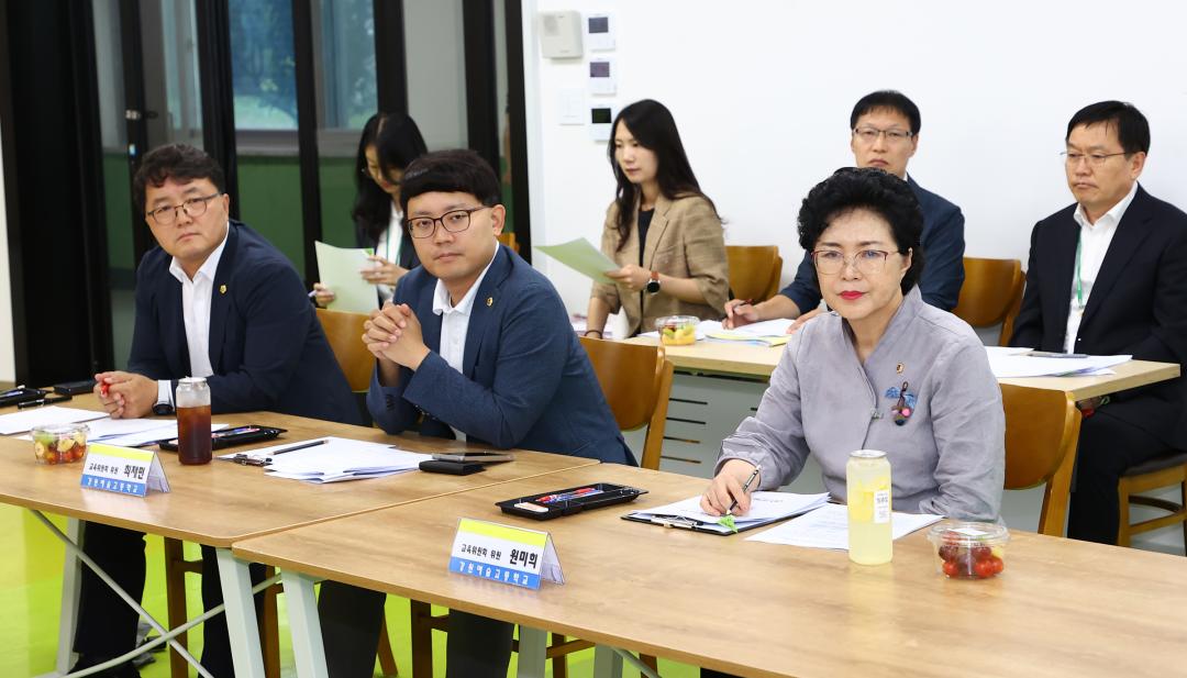 '강원특별자치도의회 교육위원회 의정연찬회' 게시글의 사진(23) '2025-07-17 강원특별자치도의회 교육위원회 의정연찬회 (24)(강원예술고등학교).jpg'