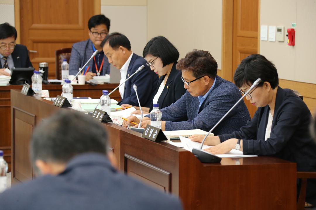 '제283회 제3차 농림수산위원회' 게시글의 사진(11) '2019-07-08 제283회 제3차 농림수산위원회 (11).JPG'