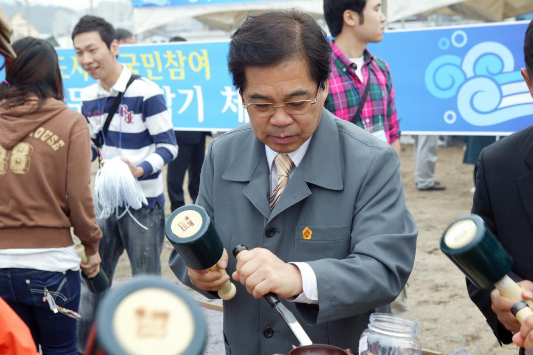 '2008 세계소방방재장비엑스포 및 이사부 역사축전 시찰' 게시글의 사진(33) '2008-10-10 2008 세계소방방재장비엑스포 및 이사부 역사축전 시찰 (33).jpg'