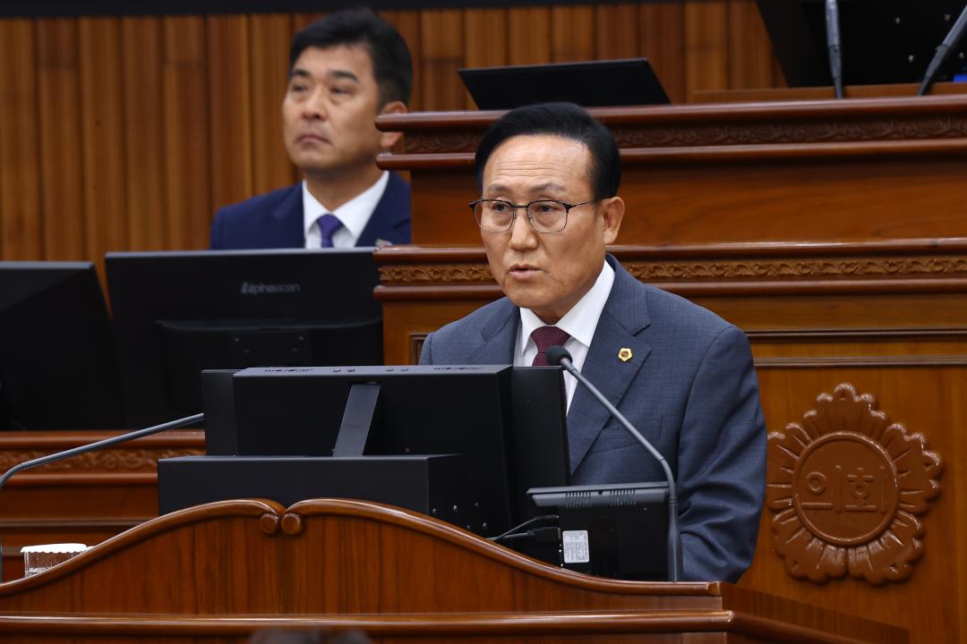 '제337회 제2차 본회의' 게시글의 사진(66) '2025-05-21 제337회 제2차 본회의 (66) 5분자유발언 김희철의원.jpg'