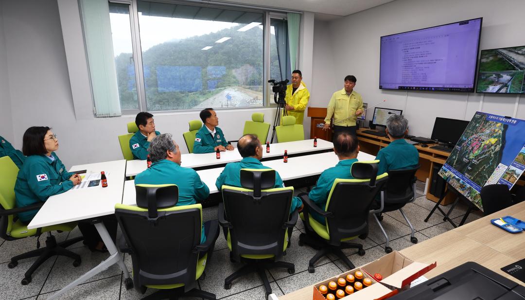 '제340회 농림수산위원회 현지시찰' 게시글의 사진(10) '2025-09-17 제340회 농림수산위원회 현지시찰 (10).jpg'