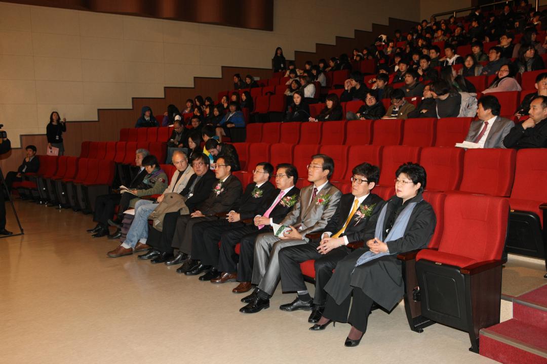 '제5회 국제대학생 평화영화제' 게시글의 사진(15) '2010-10-27 제5회 국제대학생 평화영화제 (15).jpg'