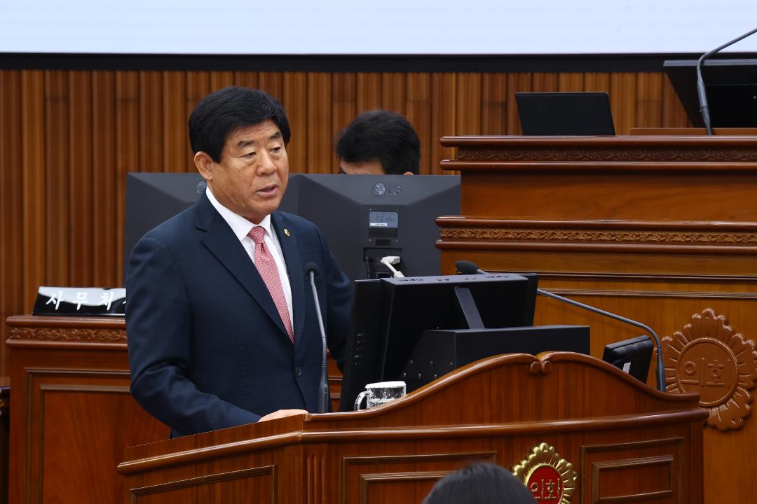 '제344회 제2차 본회의(2026년도 제1회 도정 및 교육행정에 관한 질문)' 게시글의 사진(92) '2026-04-02 제344회 제2차본회의(2026년도 제1회 도정 및 교육행정에 관한 질문) (96) 김기철 의원.jpg'
