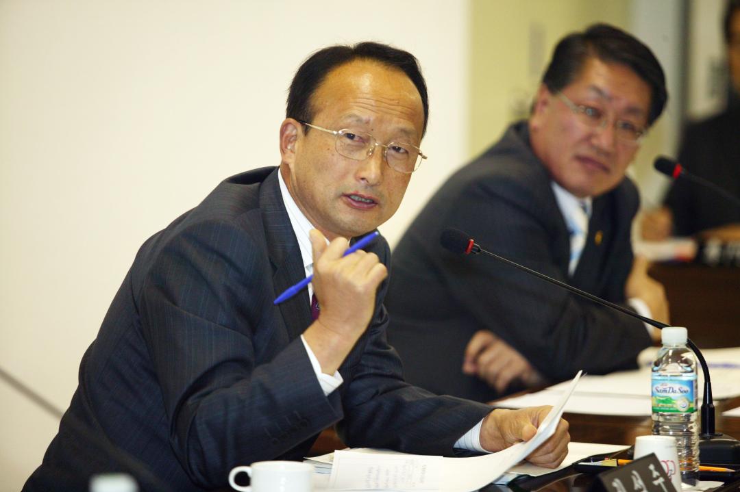 '수산자원연구소 현지 행정사무감사' 게시글의 사진(55) '2006-11-23 수산자원연구소 현지 행정사무감사 (55).jpg'