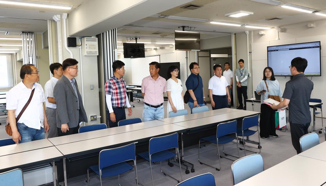 '강원특별자치도의회 한일국제교류협회 2025년 일본 돗토리현 방문' 게시글의 사진(50) '2025-07-30 강원특별자치도의회 한일국제교류협회 2025년 일본 돗토리현 방문 (94)_04_돗토리현청 재해오퍼레이션실 시찰.jpg'