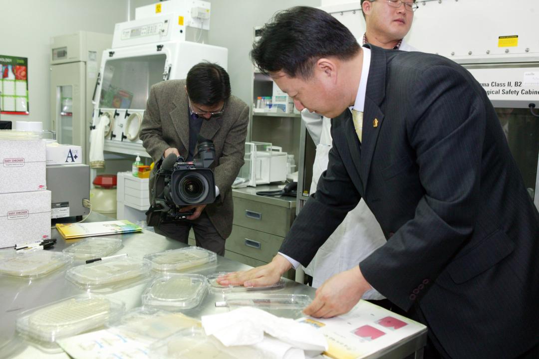 '강원도 보건환경연구원 연구시설 시찰' 게시글의 사진(24) '2009-03-12 강원도 보건환경연구원 연구시설 시찰 (24).jpg'