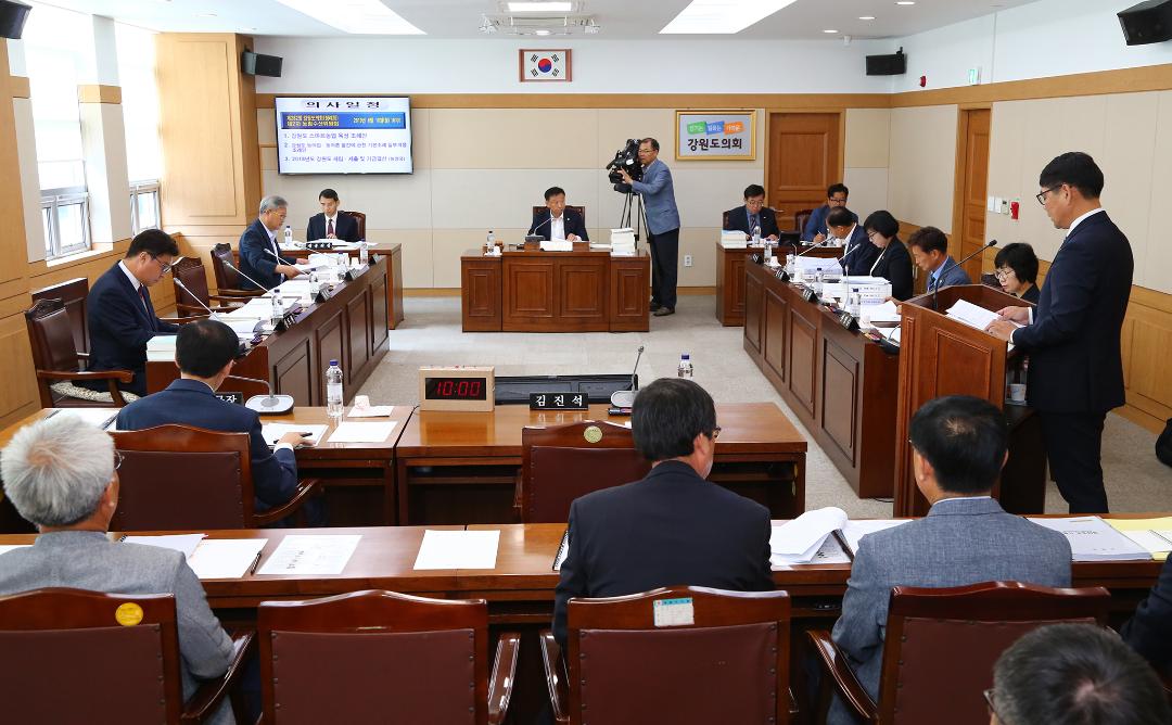 '제282회 제2차 농림수산위원회' 게시글의 사진(3) '2019-06-10 제282회 제2차 농림수산위원회 (3).jpg'