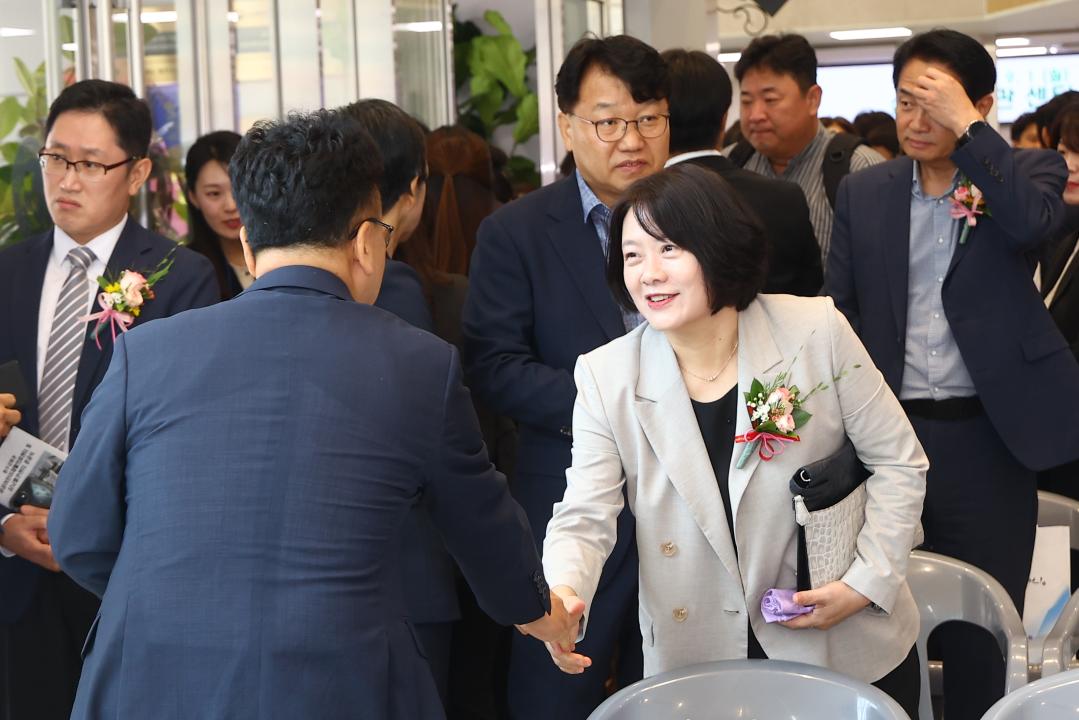 '원주강원권 공공어린이재활의료센터 준공식' 게시글의 사진(3) '2025-09-23 원주강원권 공공어린이재활의료센터 준공식 (3).jpg'