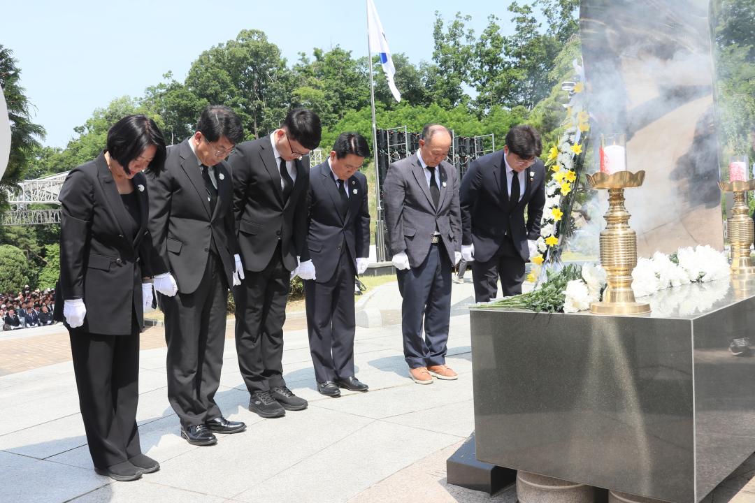 '제70회 현충일 추념식' 게시글의 사진(15) '2025-06-06 제70회 현충일 추념식(원주) (8).jpg'