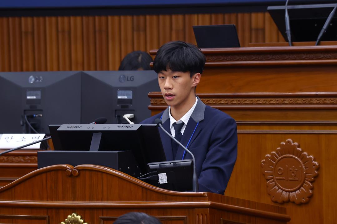 '2026 강원 청소년도의회' 게시글의 사진(257) '2026-04-10 2026 강원 청소년도의회 (257).jpg'