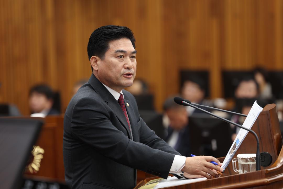 '제335회 제4차 본회의(제1차 도정 및 교육행정에 관한 질문)' 게시글의 사진(46) '2025-03-13 제335회 제4차 본회의(제1차 도정 및 교육행정에 관한 질문) (46) 김정수의원.jpg'