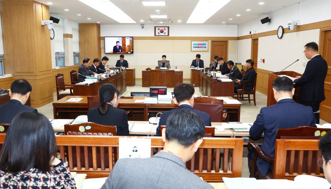 '제342회 제5차 기획행정위원회' 게시글의 사진(2) '2025-11-25 제342회 제5차 기획행정위원회 (2).jpg'