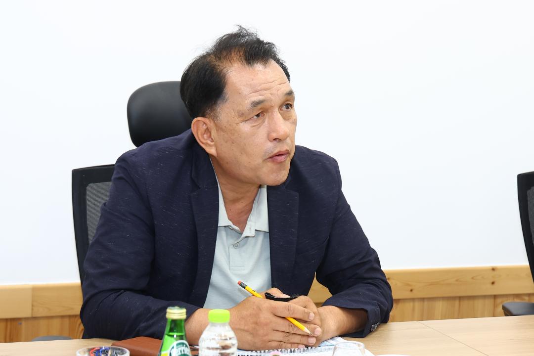 '제339회 경제산업위원회 현지시찰' 게시글의 사진(14) '2025-07-14 제339회 경제산업위원회 현지시찰(태백가덕산 풍력발전) (13).jpg'