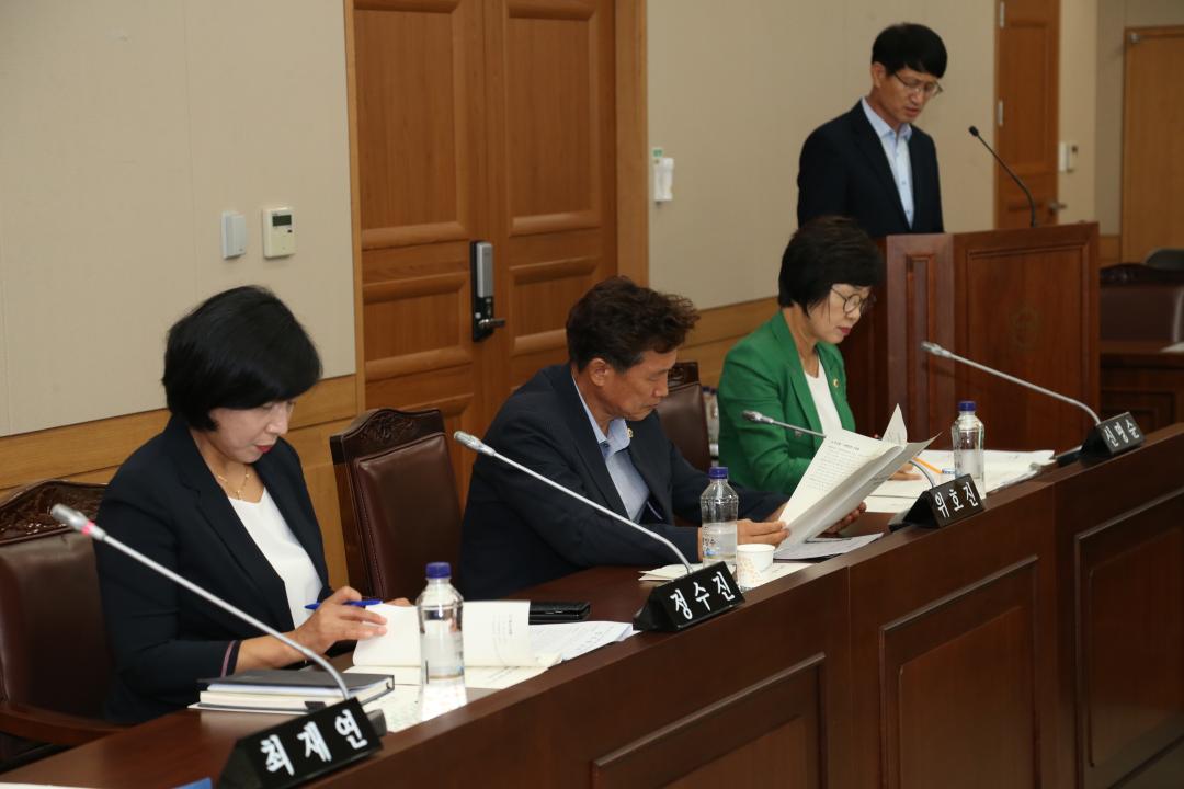 '제275회 제2차 농림수산위원회' 게시글의 사진(6) '2018-09-10 제275회 제2차 농림수산위원회 (6).JPG'