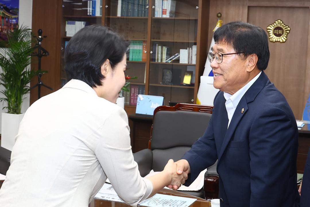 '강원특별자치도의회방문(춘천시의회)' 게시글의 사진(4) '2026-07-28 강원도의회방문(춘천시의회) (4).jpg'